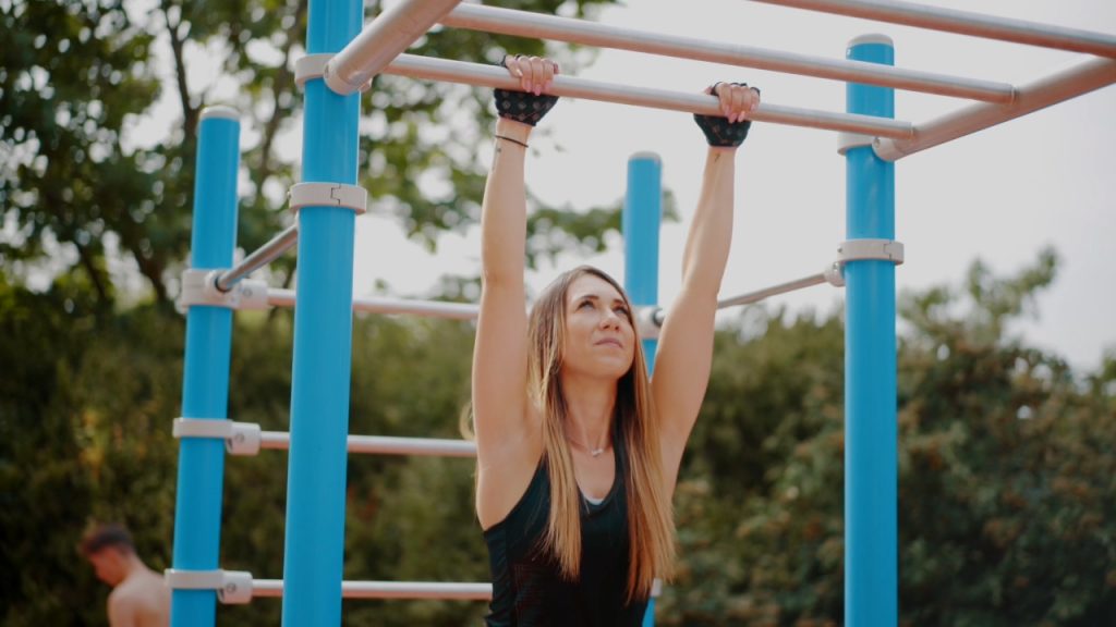 Zone de Street Workout installée par AJ3M