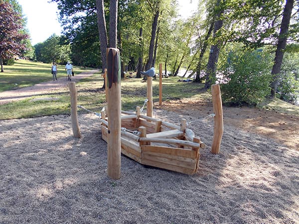 Aire de jeux Lac des Settons – Presqu’ile de Chevigny – Montsauche-les-Settons (58)