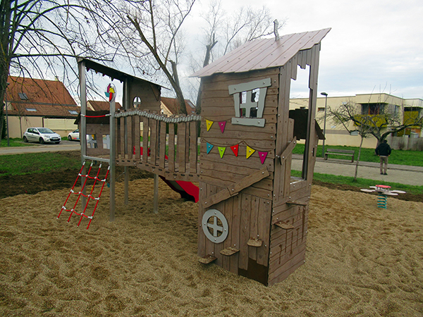 Aire de jeux Square Henri Vincenot – Chatenoy-le-Royal (71)