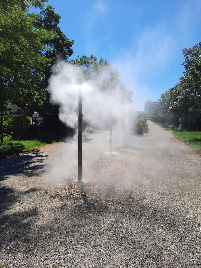 Dijon métropole 21 - brumisateur dans les parcs urbains aj3m 2022 - mât central