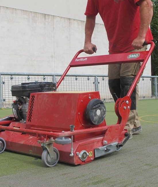 Nettoyage gazon synthetique Aj3m